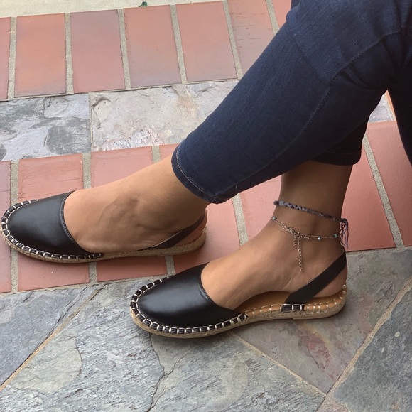 NEW**Ladies round toe flat espadrille mules. Black - Picture 2 of 6